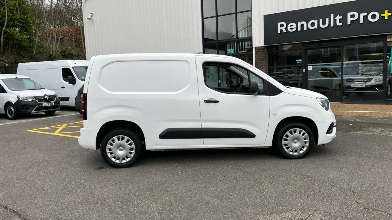 Vauxhall Combo Cargo Combo L1 Diesel 2300 1.5 Turbo D 100ps H1 Sportive Van